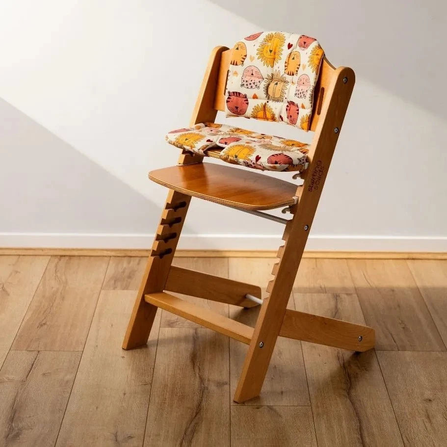 The Rora High Chair - Starting Solids